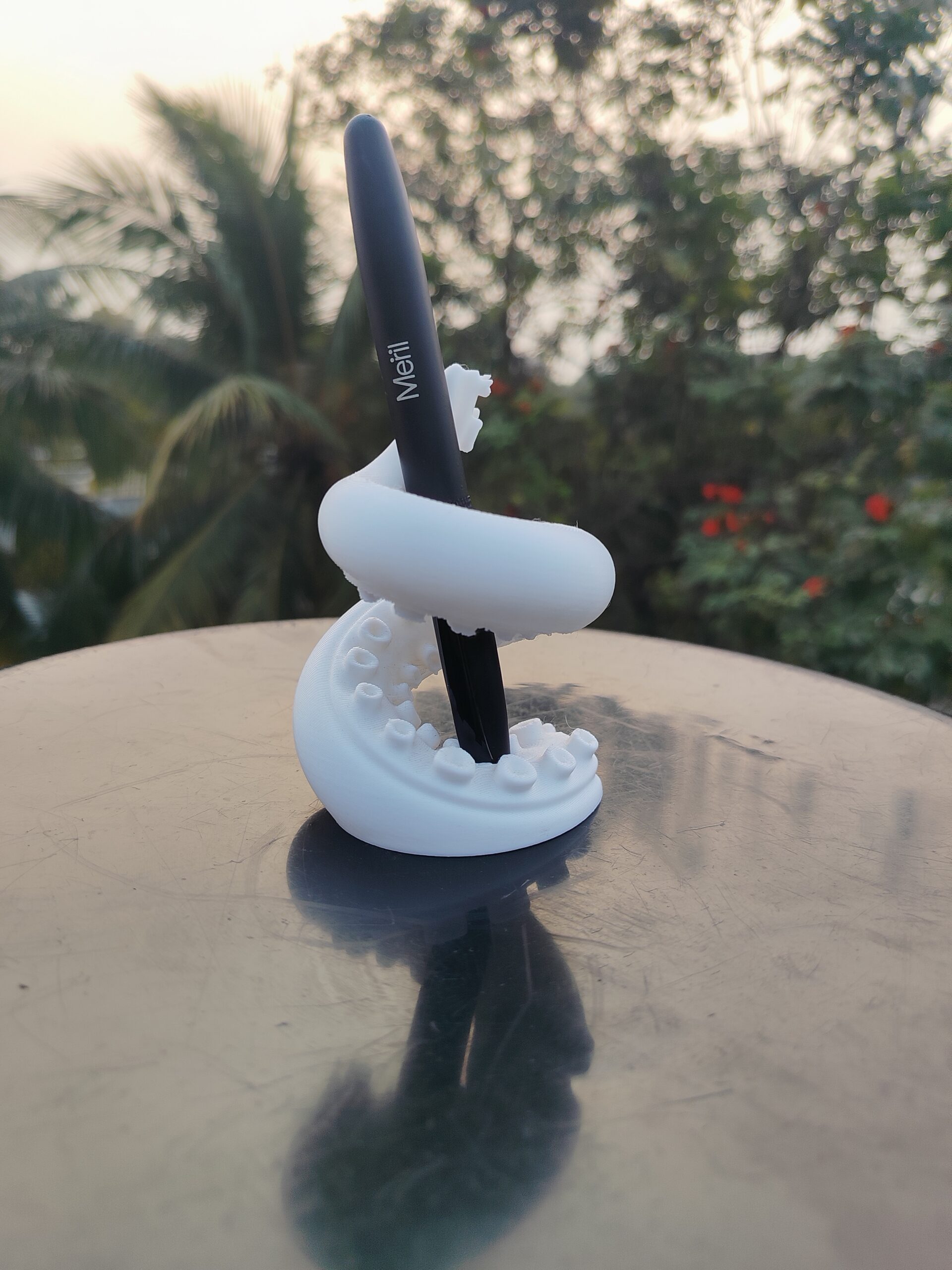 BiteMe Pen Holder - Image 5