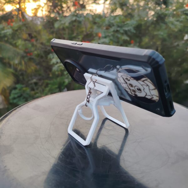 FlexFold Keychain Stand