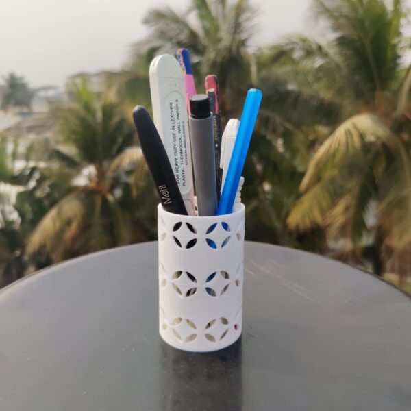 Elegant Cut Design Pen Stand – Multipurpose Desk Organizer