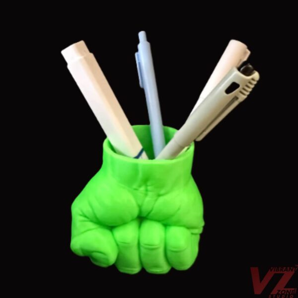 PunchHold – Fist Pen Holder